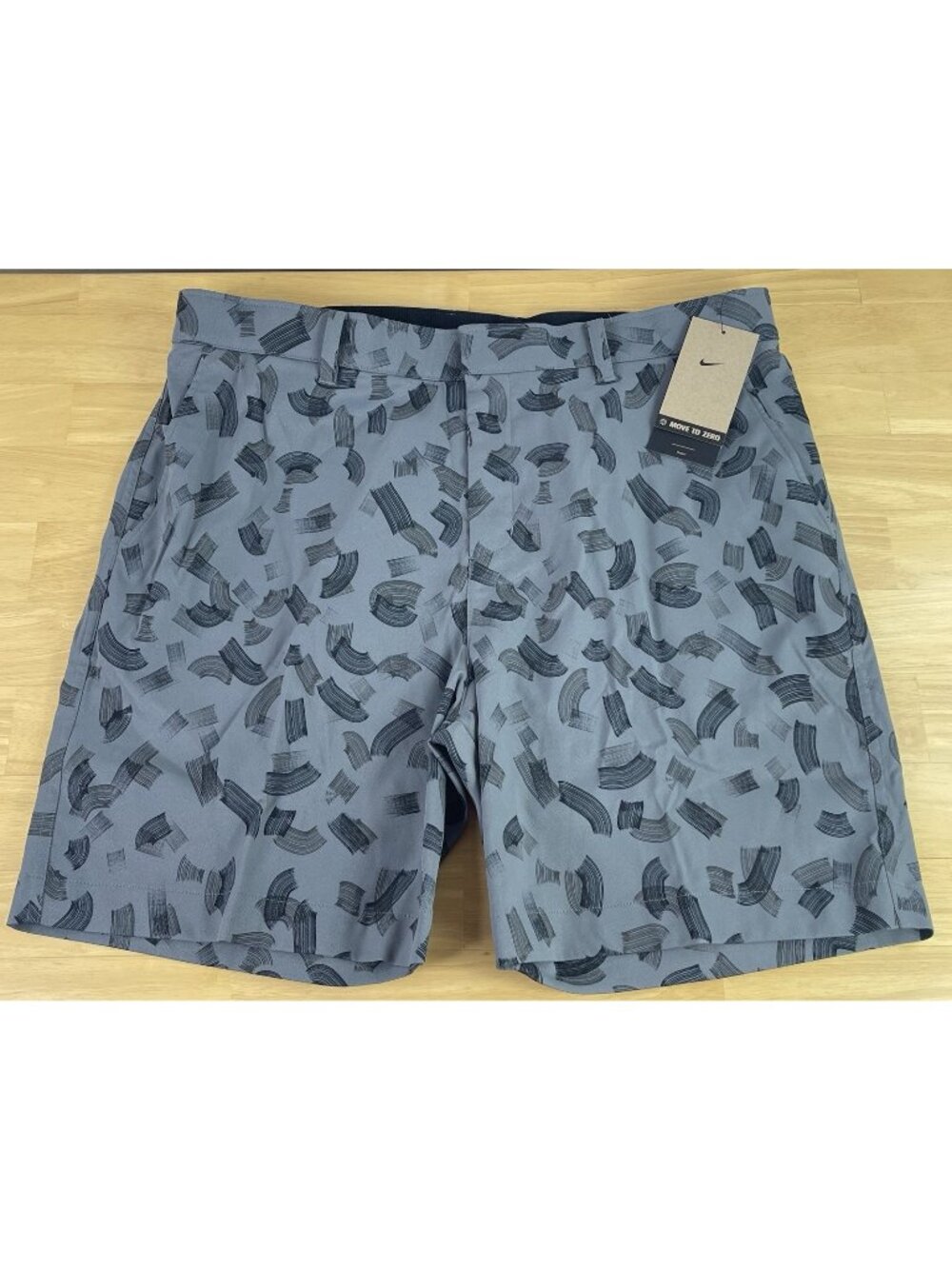 Nike Tour 8" Chino Dark Smoke Gray Golf Shorts FD5725-070, Men Size 36 - NWT $85
